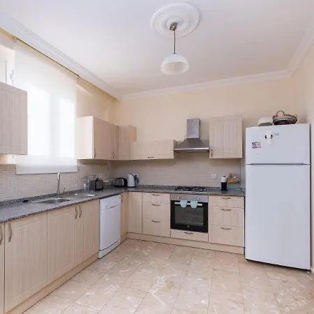 Villa Ladywell