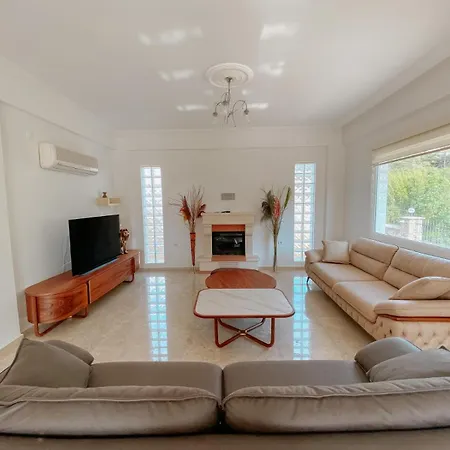 Villa Ladywell *